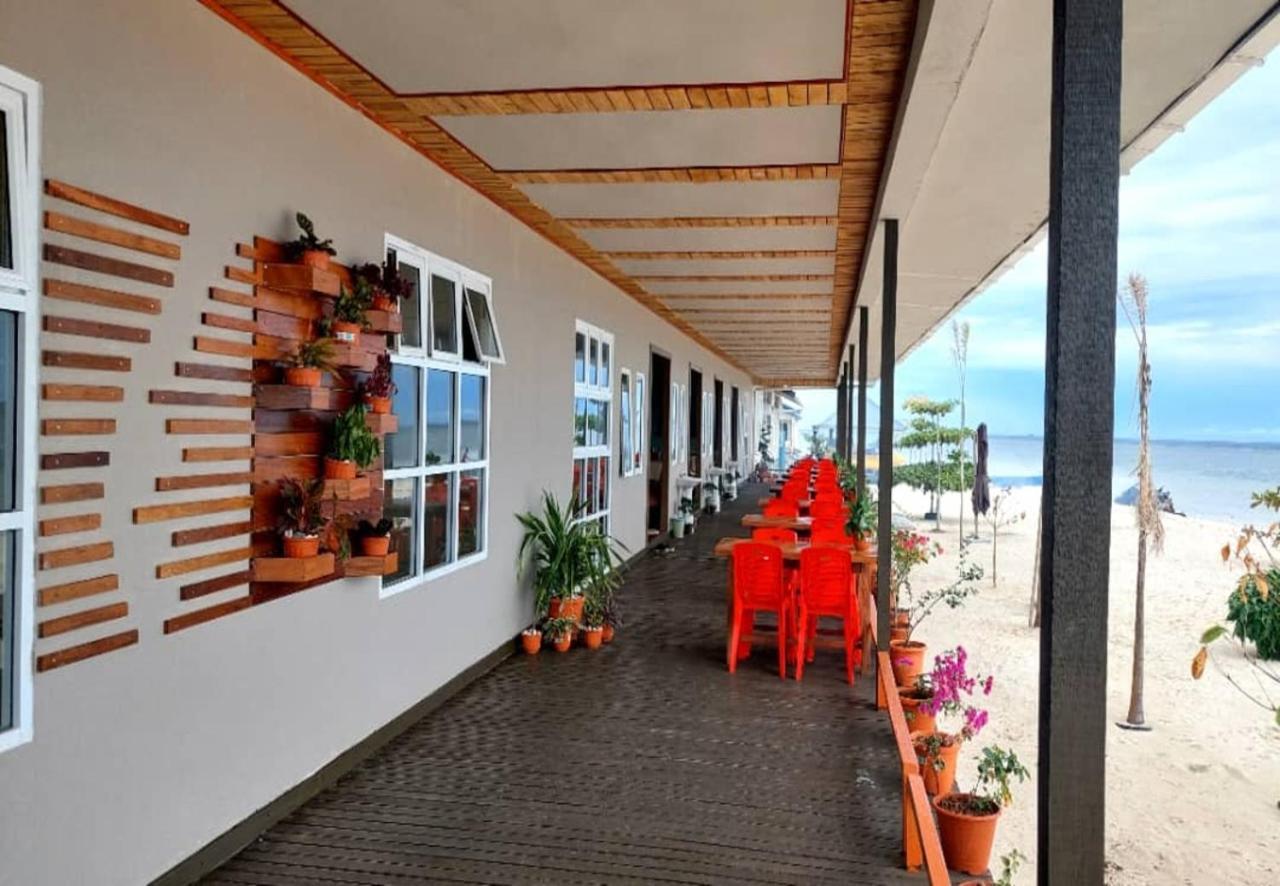 Santiri Island Resort Semporna Eksteriør bilde