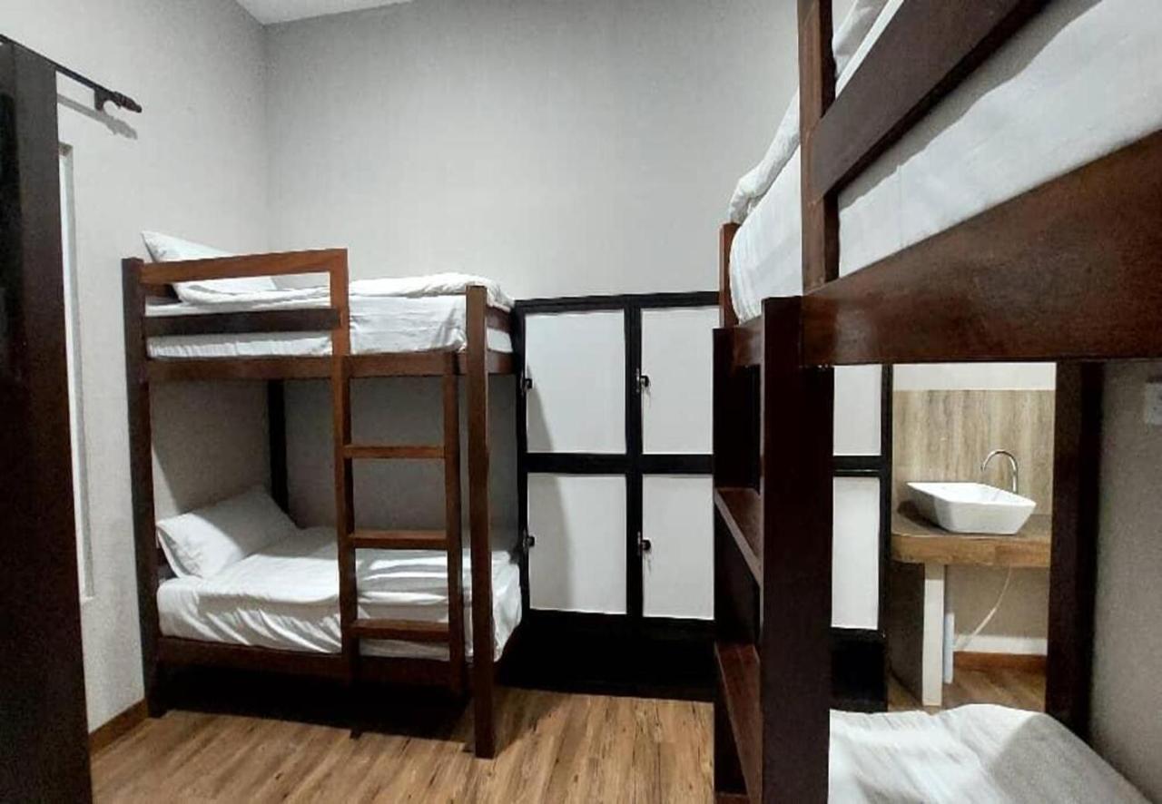 Santiri Island Resort Semporna Eksteriør bilde